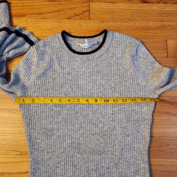 FRAME Rib Knit Ruffle Cuff Wool Blend Sweater Size Small - Picture 9 of 9